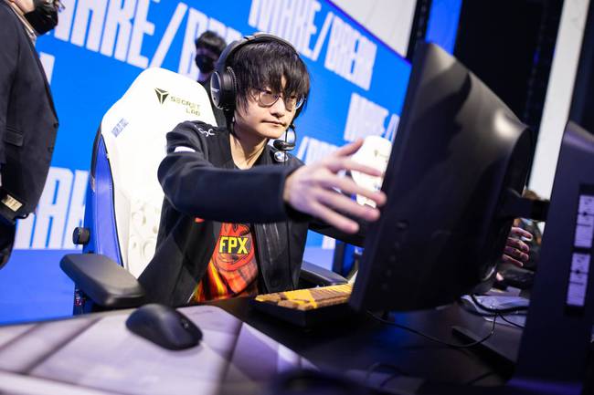 美国海军陆战队蝎子轻型迫击炮的战术优势分析