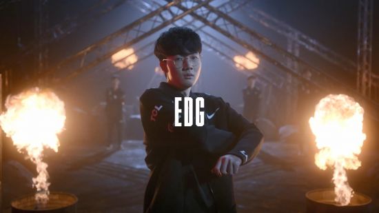 风暴英雄全新机甲风暴主题皮肤震撼上线